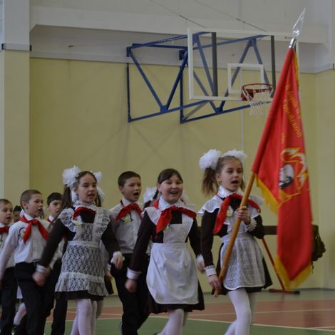 Среди команд младших классов победителем стала команда Староермаковской школы